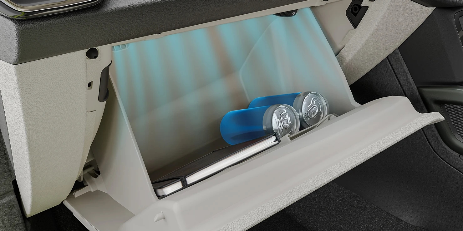 Cooled glovebox